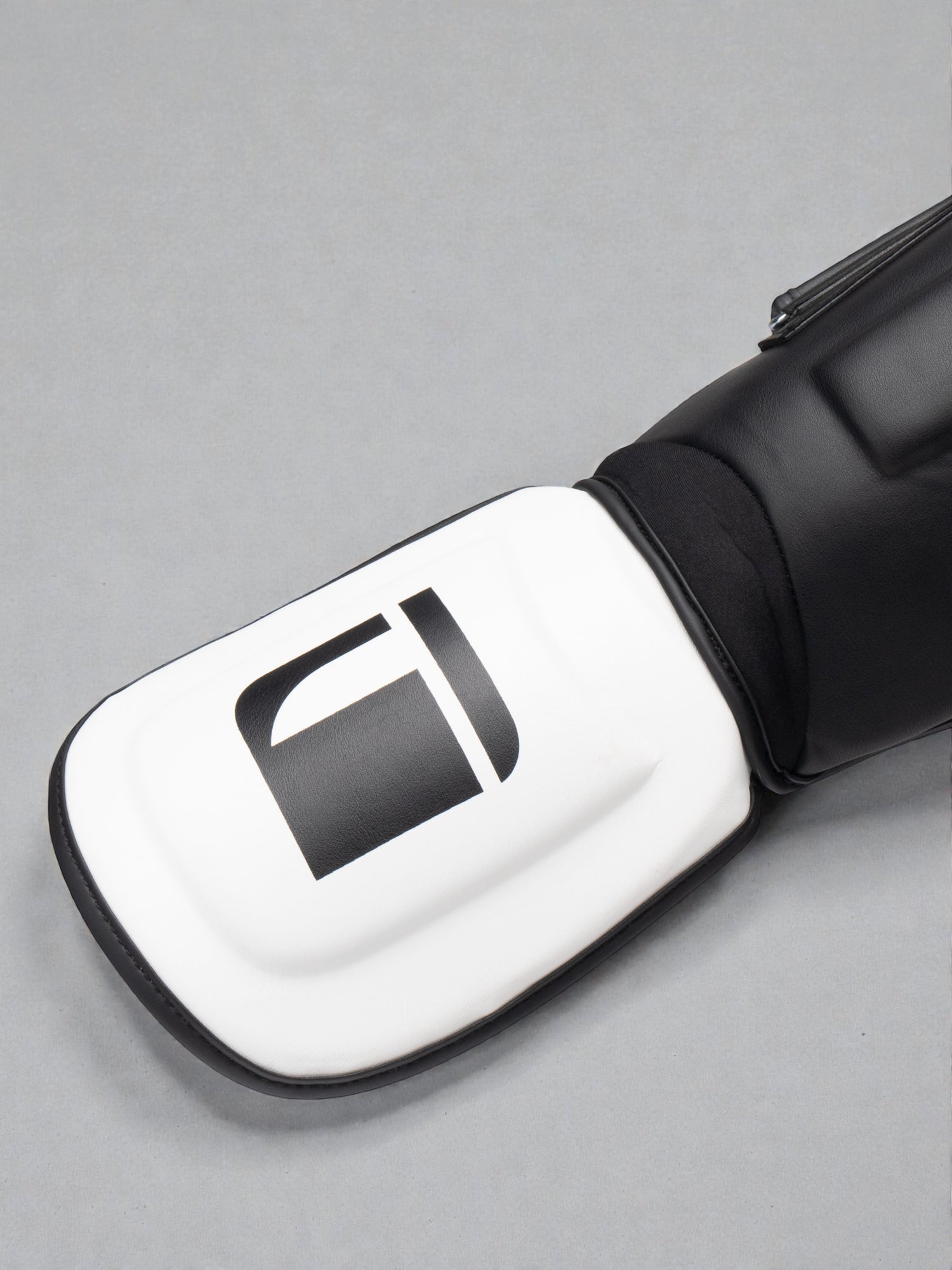 APEX5 GEL Shin Guards - Aero