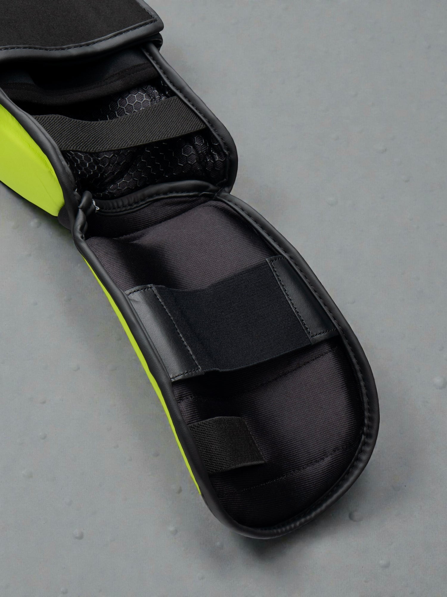 NOVA Shin Guards - Kinetic