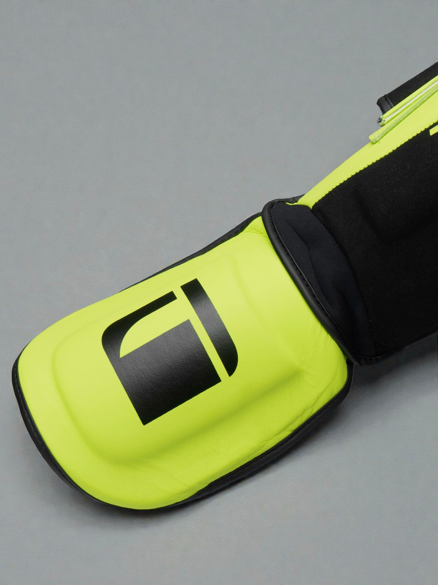 NOVA Shin Guards - Kinetic