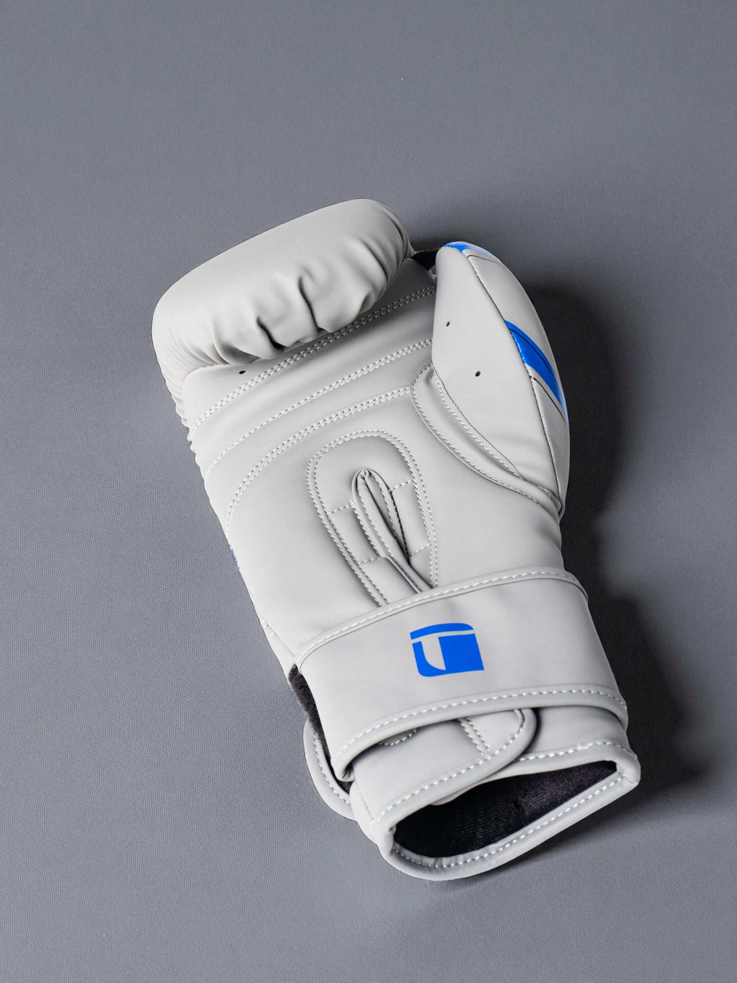 Battle Boxing Gloves - Voltage