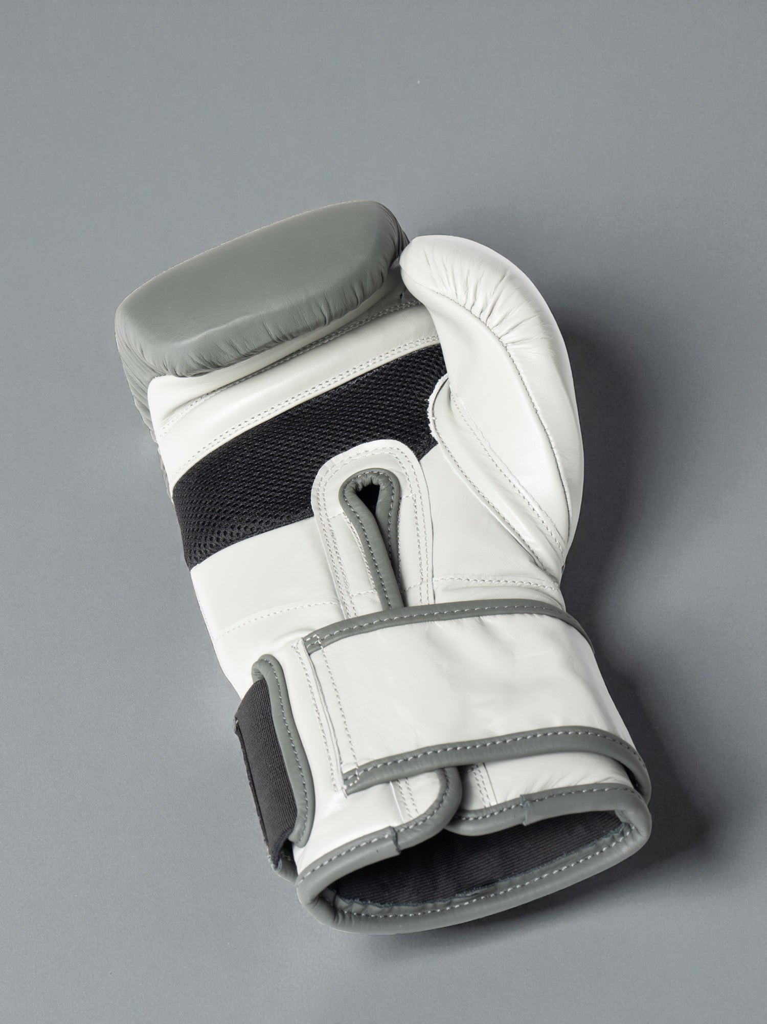APEX4 Boxing Gloves - Steel Mirage