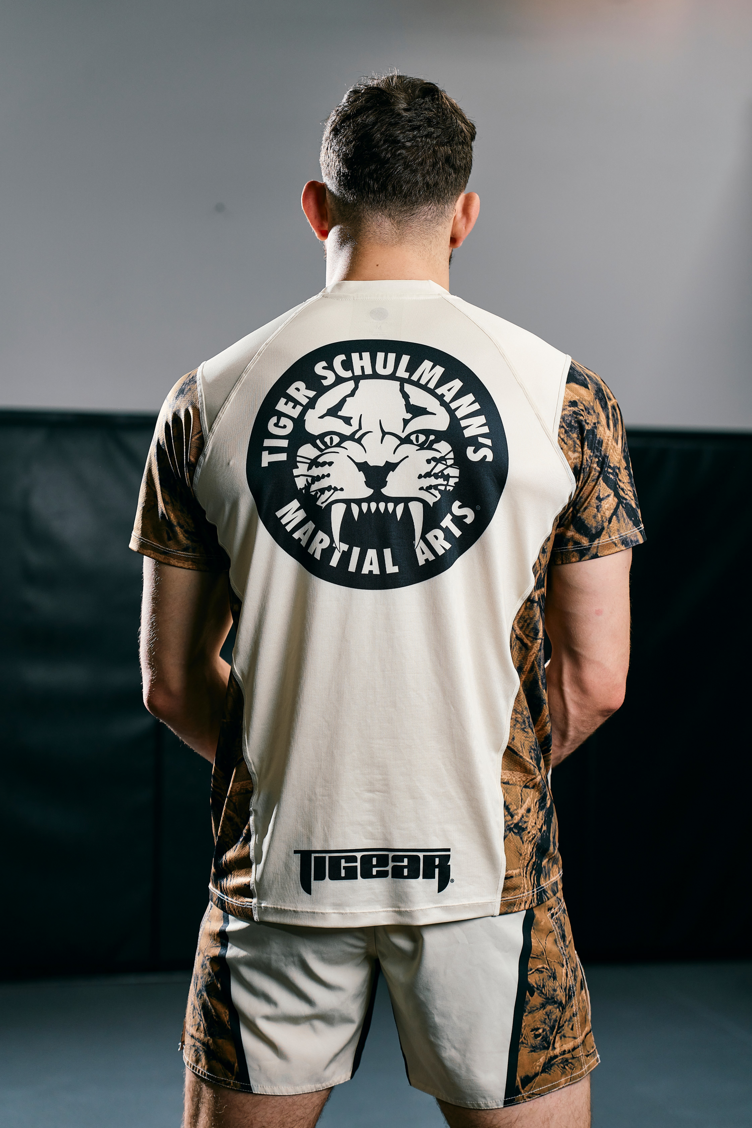 Saddle Performance Tech Tee - Cream