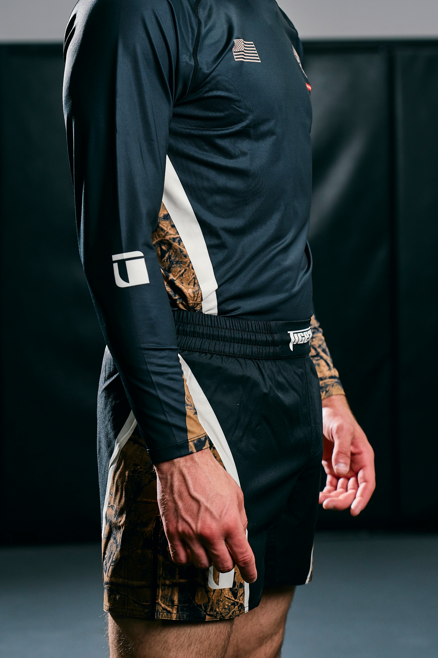 Saddle Combat Shorts - Black